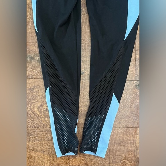 PINK by Victoria’s Secret ultimate tights leggings Sz small - Picture 9 of 10